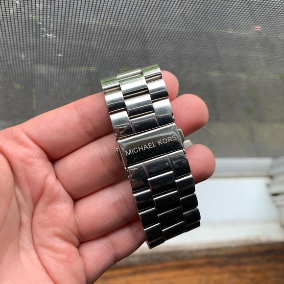 Authentic MICHAEL KORS watch! - Picture 3 of 4